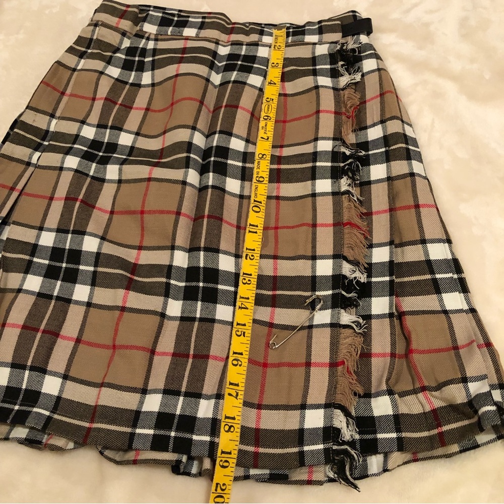 Authentic Scottish Kilt - Picture 6 of 10